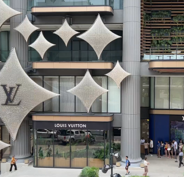Louis Vuitton Visionary Journey Disappointment at the LV Cafe Bangkok Title